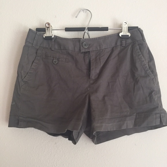 Banana Republic Pants - Warm Gray Shorts Banana Republic Pants - Warm Gray Shorts